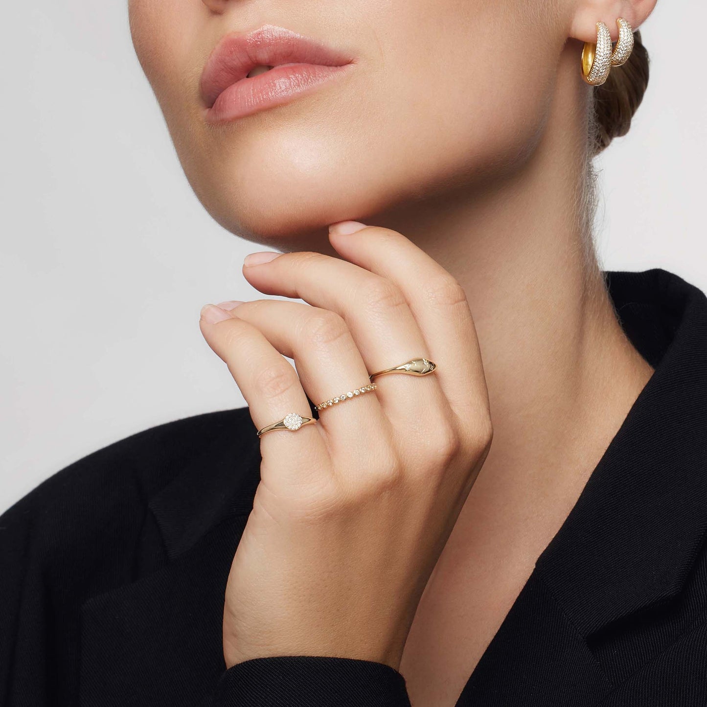 Vestiva | Diamant kupolring i guld