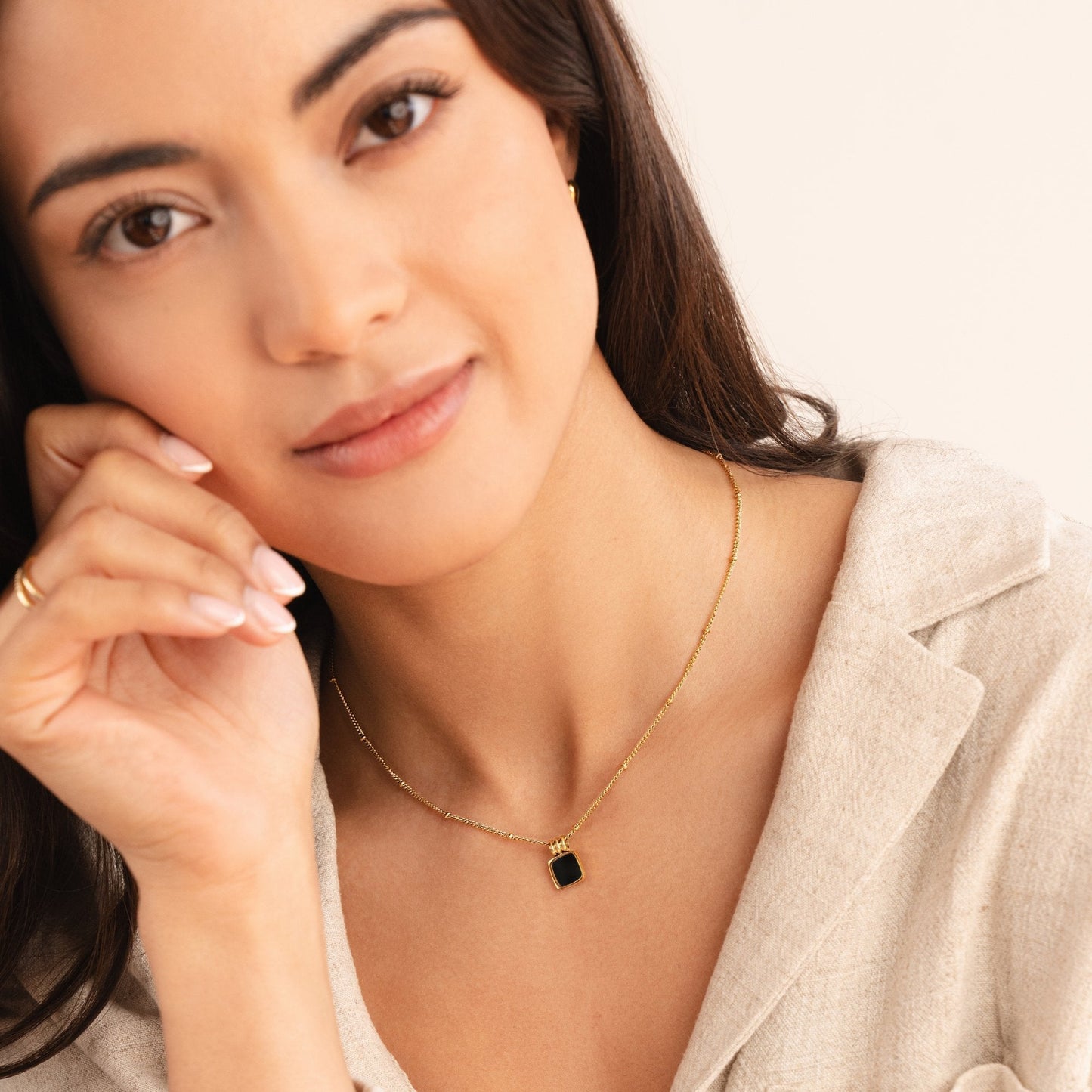 Vestiva | Nattstil Halsband