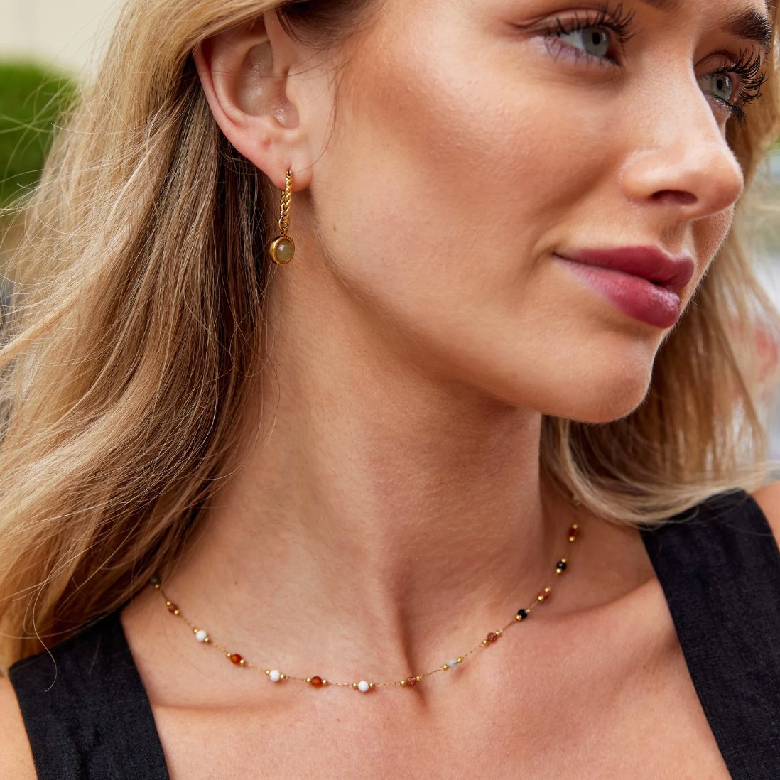 Vestiva | Luly Stenhalsband