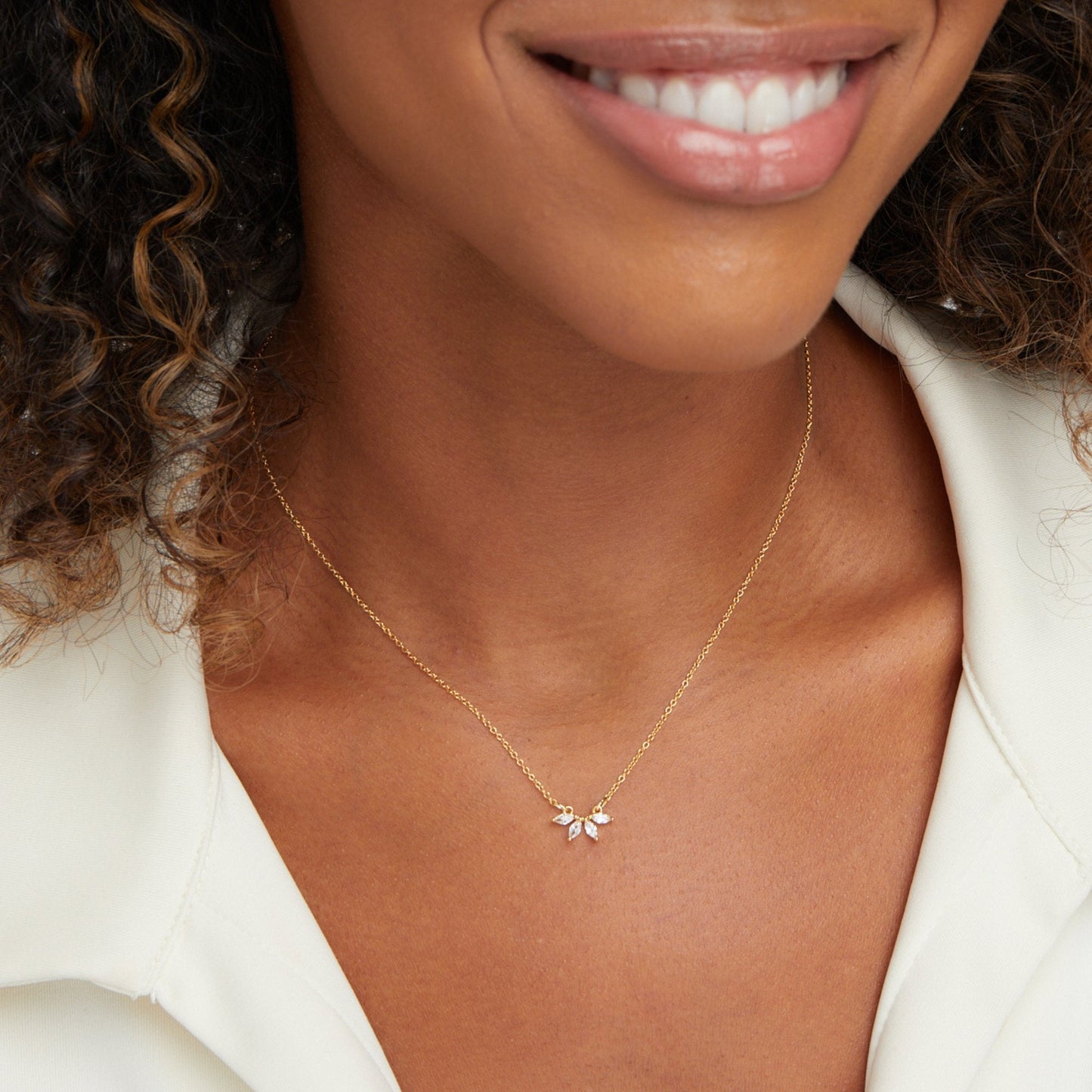 Vestiva | Omelia Crystal Leaf Halsband