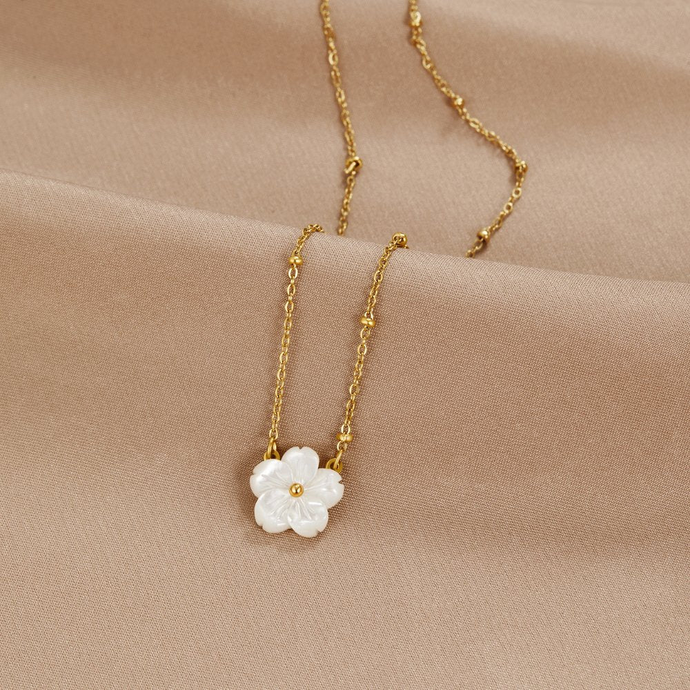 Vestiva | Stroke Blomma Krage