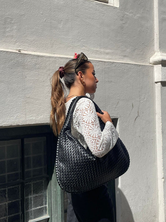Julia | Toteväska