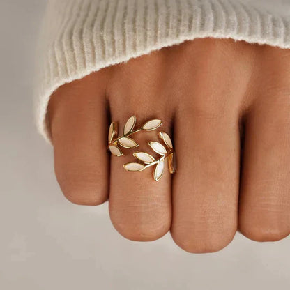 Vestiva | Vit Opal Leaf Justerbar Ring 